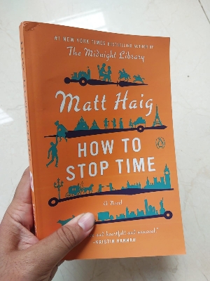 Picture of How to Stop Time: A Novel by Matt Haig (Paperback)