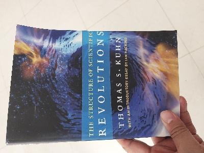 Picture of The Structure of Scientific Revolutions by Thomas Kuhn (Premium - Paperback)