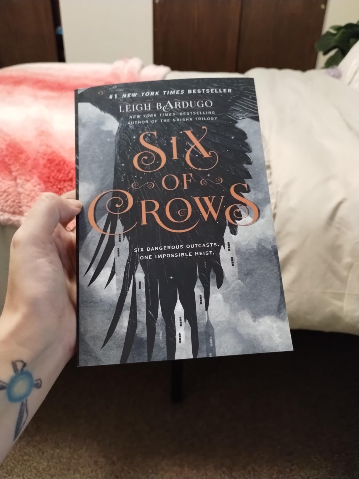 Picture of Six of Crows Book by Leigh Bardugo - Paperback