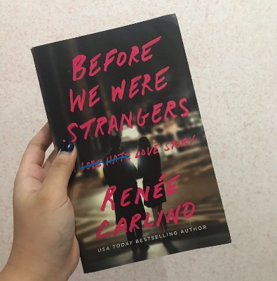 Picture of Before we were strangers Book by Renée Carlino - Paperback