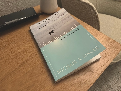 Picture of The Untethered Soul: The Journey Beyond Yourself Book by Michael Alan Singer | Paperback