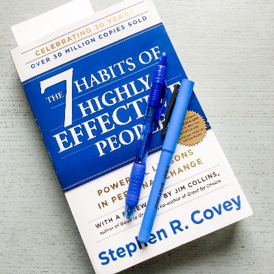Picture of The 7 Habits of Highly Effective People by Stephen R. Covey (Premium Quality Paperback)