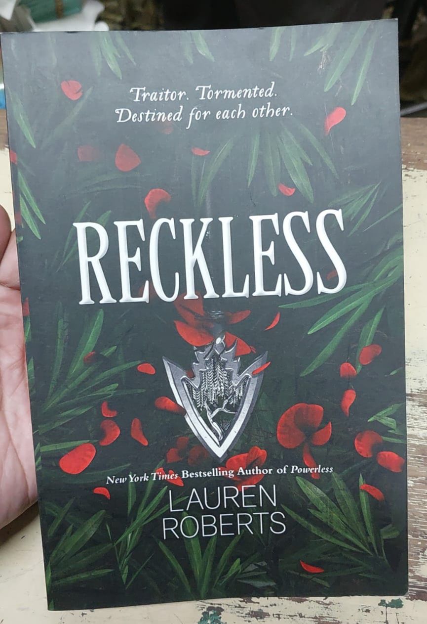 Picture of Lauren Roberts Three Books Set (Powerless ,Reckless & Powerful) - Local Print - Paperback