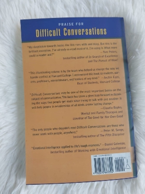 Picture of Difficult Conversations: How to Discuss What Matters Most (Premium Quality - Paperback)