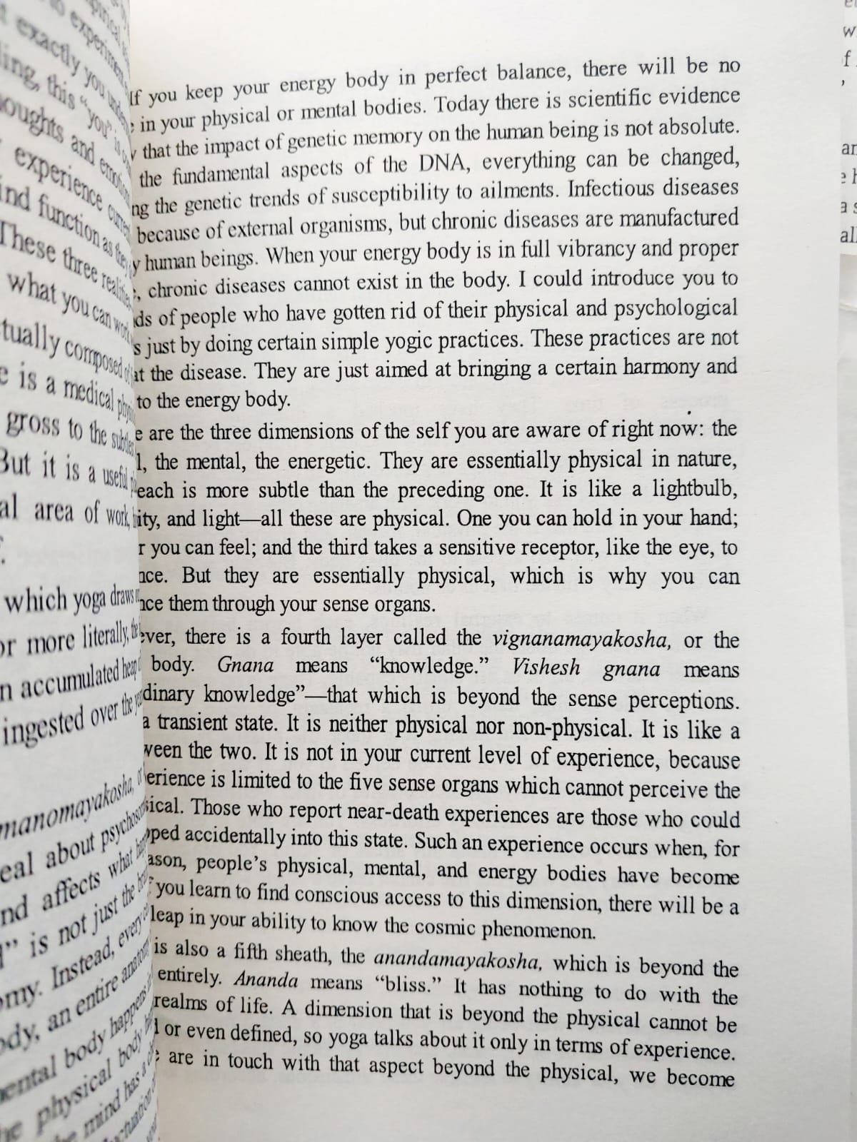 Picture of Inner Engineering: A Yogi's Guide to Joy Book by Sadhguru
