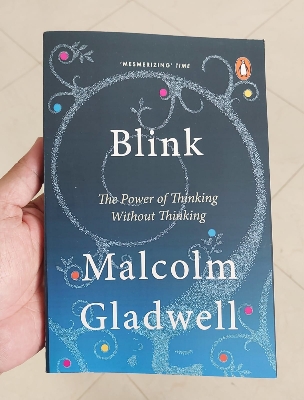 Picture of Blink: The Power of Thinking Without Thinking Book by Malcolm Gladwell