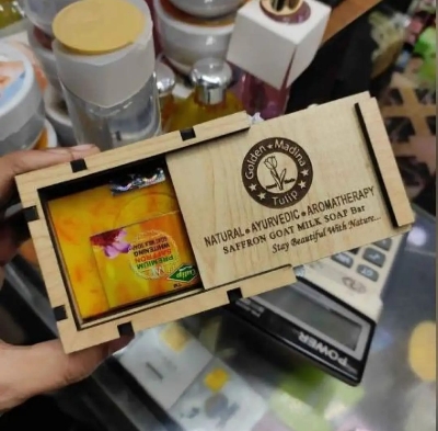 Picture of Real Saffron Goat Milk Soap Bar Wooden Box Original