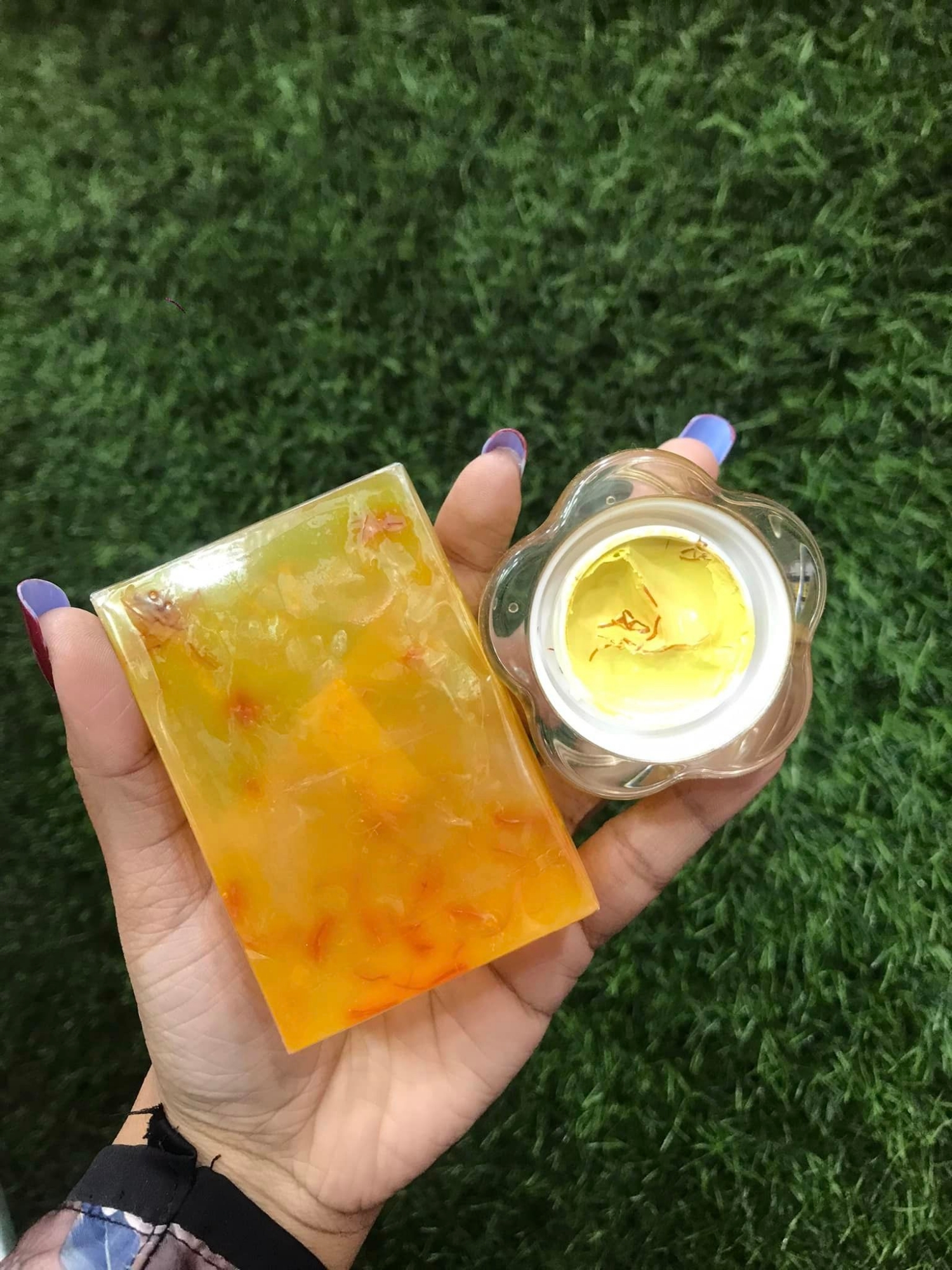 Picture of Saffron Cream & Hand Saffron soap combo Pack 2 in 1