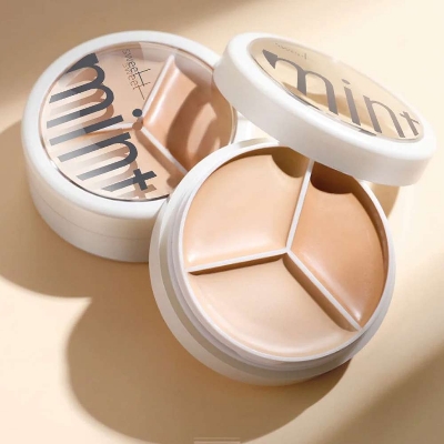 Picture of Sweet Mint Concealer, Tri-color Concealer Palette of Covers Acne Marks Dark Circles