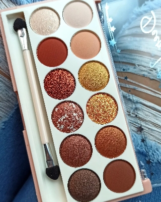 Picture of 12 Color Sevencool Eyeshadow pallets #3