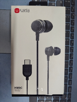 Picture of UiiSii HM9c Wired Earphone Type-C (Best Quality)