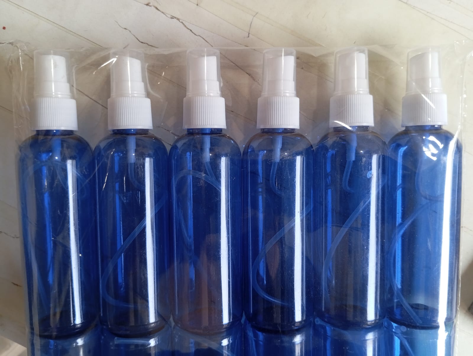 Picture of 100ml Blue Spray bottle Transparent plastic bottle- 1 pcs