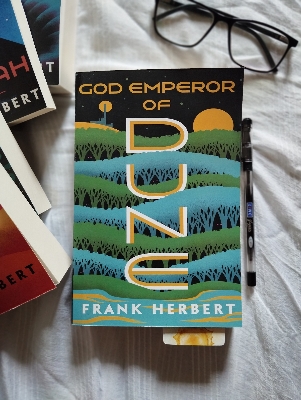 Picture of Complete Dune Series Set ( 6 Books ) Dune; Dune Messiah; Children of Dune; God Emperor of Dune; Heretics of Dune; Chapterhouse Dune