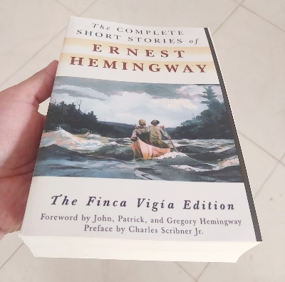 Picture of The Complete Short Stories of Ernest Hemingway Book by Ernest Hemingway - Premium - Paperback