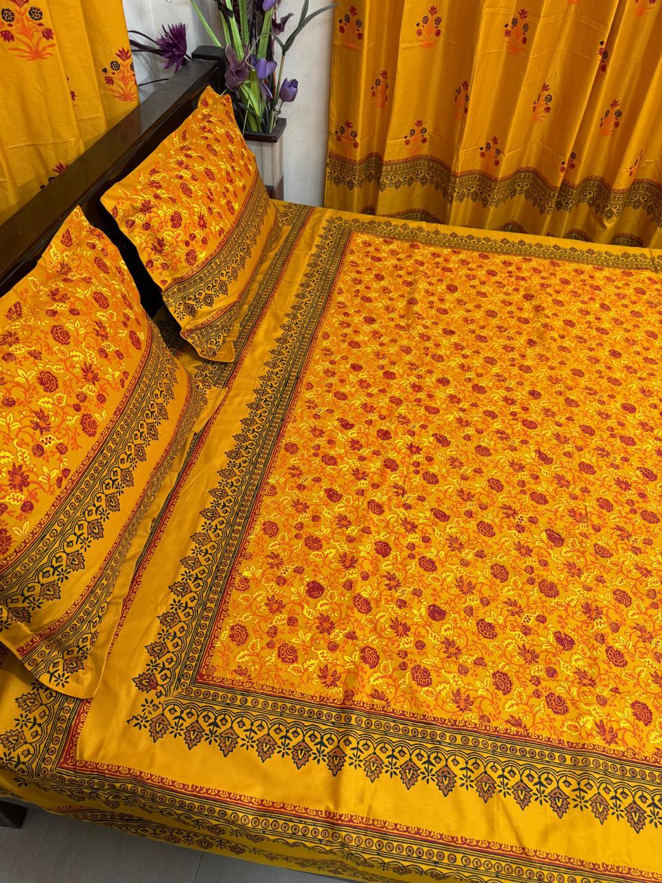 Picture of Block Bed Sheet With Two Pillow Covers