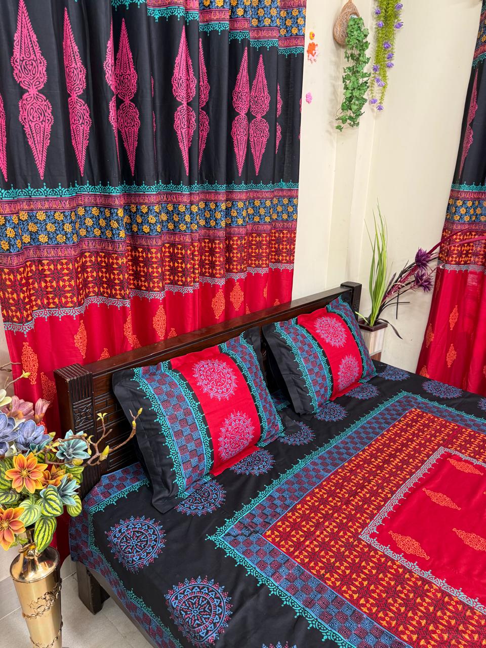 Picture of Block Bed Sheet With Two Pillow Covers