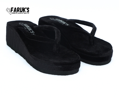 Picture of New Trendy Women And Girls Flat Sandals For Casual Look In Slide Kickonn sandals ,Slide,Clogs and designable sandals for Women's and Girl's, Women's sandals , summer shoes, beach shoes