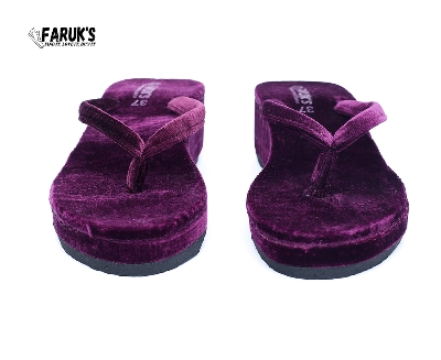 Picture of New Trendy Women And Girls Flat Sandals For Casual Look In Slide Kickonn sandals ,Slide,Clogs and designable sandals for Women's and Girl's, Women's sandals , summer shoes, beach shoes