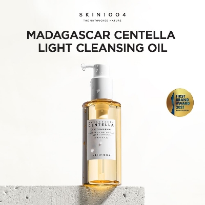 Picture of SKIN1004 Madagascar Centella Light Cleansing Oil 6.76 fl.oz, 200ml | Gentle Oil Cleanser for Face, Korean Facial Cleanser, Double Cleansing