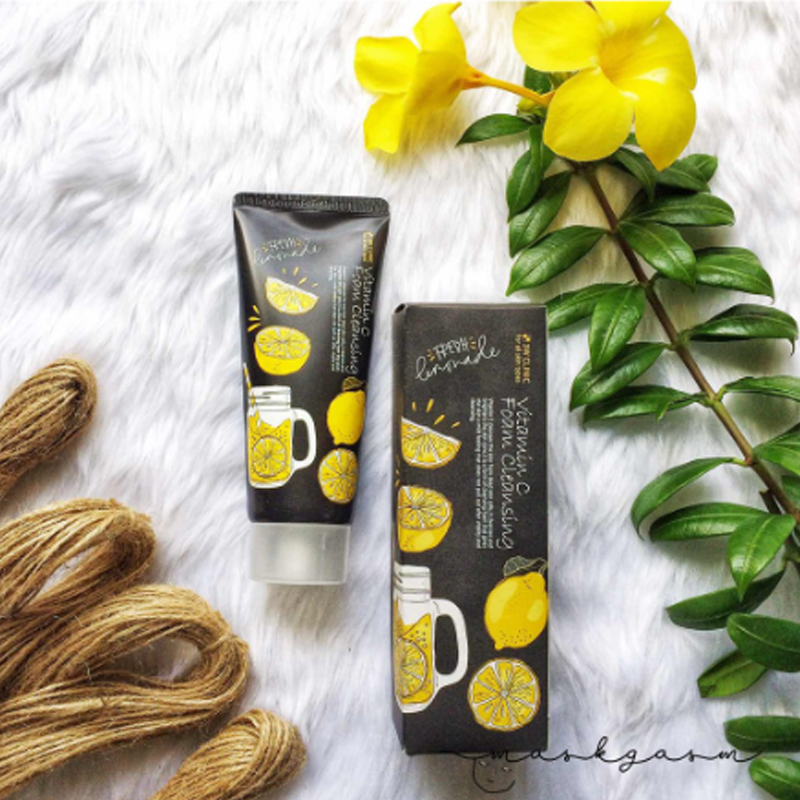 Picture of 3W Clinic Vitamin C Foam Cleansing 100 ml