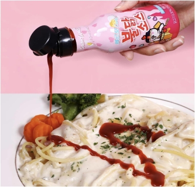 Picture of Samyang Buldak Sauce Hot Sauce Variety Set - Buldak Ramen Carbonara, Hot Sauce Piquante, Hot Chicken Flavor x2 Spicy