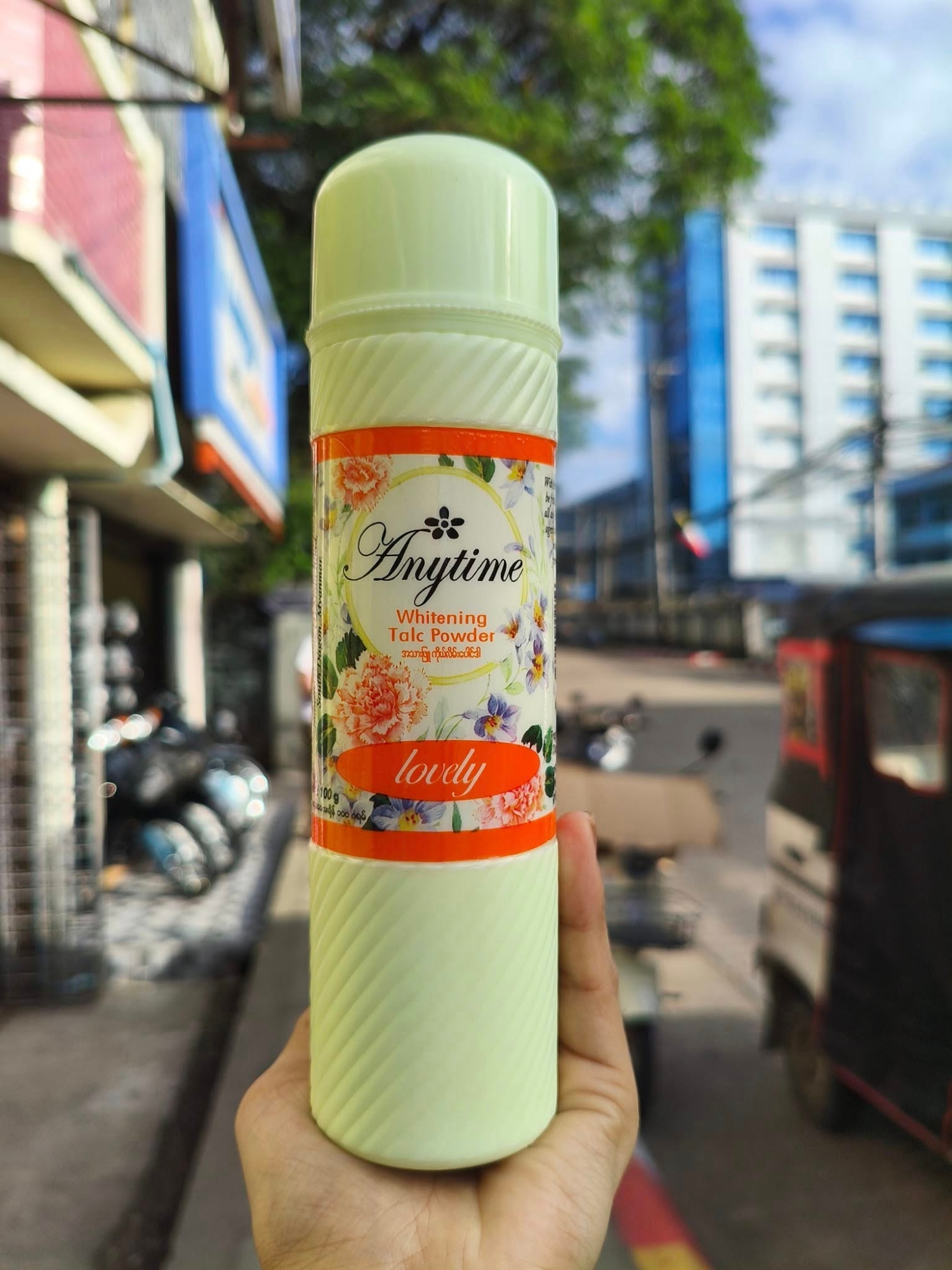 Picture of loose powder, scented powder, Burmese loose powder, anytime whitening powder, scented loose powder