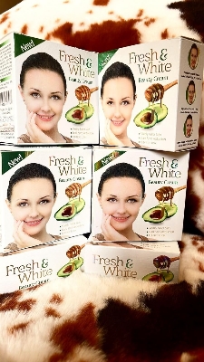 Picture of Face Beauty Cream by Fresh & White 25gm.