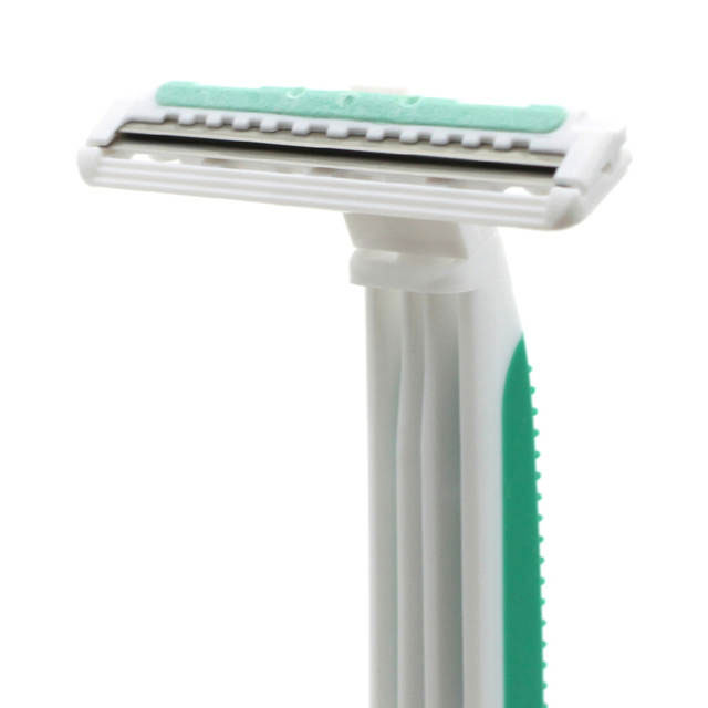 Picture of SCHICK Exacta 2 Sensitive razor with Vitamin E (7 Pcs)