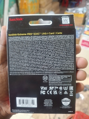 Picture of SanDisk Extreme Pro SD Memory Card 200MB/s SDSDXXD 64GB 128GB 256GB 512GB 1TB 4K