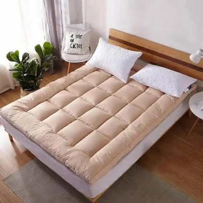 Picture of Delux 40 Ounse 5/7 Feet Topper Mattress for Bed - 6+ Kg