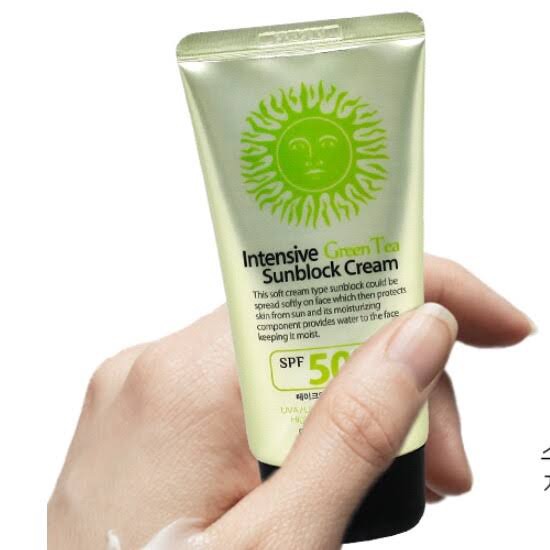 Picture of 3W Clinic Intensive Green Tea Sunblock Cream SPF 50+PA+++ 70ml