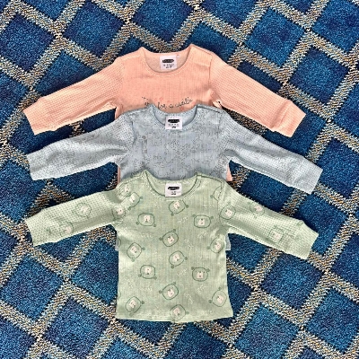Picture of 10 pcs assorted colourfull fullsleeve Baby t-shirt