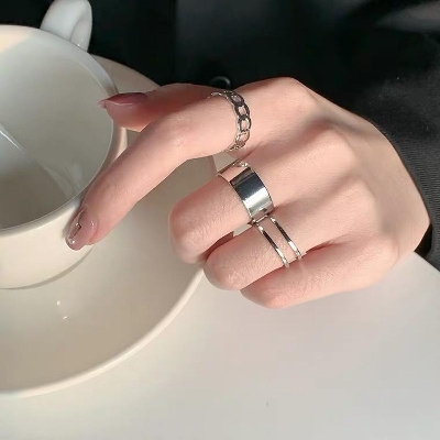 Picture of Women Opening Adjustable Girl Ring Set/Vintage Drop Acrylic Ring Set Chain Jewelry Valentine'S Day Gifts For Girlfriend - Ring For Girls