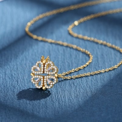 Picture of Clavicle Chain Design Lucky Neckless for Stylish Girls or Women