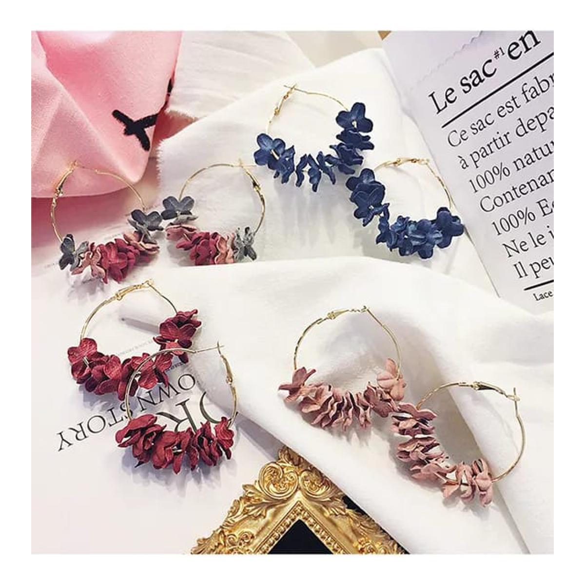 Picture of Fashion Floral Design Flower Petel Hoop Earrings