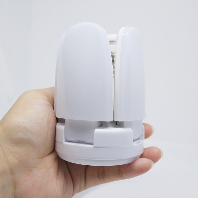 Picture of Foldable 4 Fan Blade LED Bulb Heavy Duty -(Wing Size-2 inch)