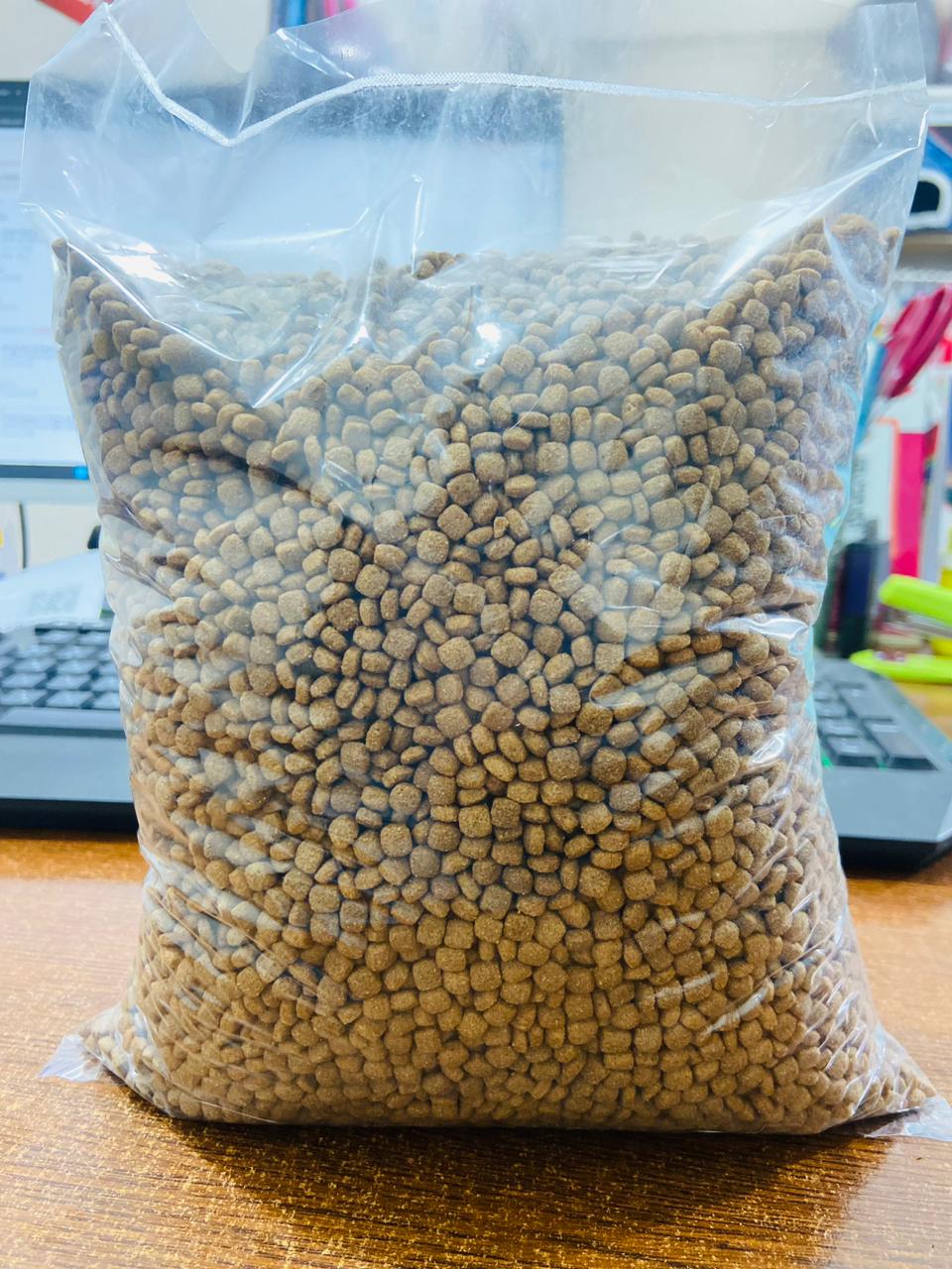 Picture of Kat Club Cat Food  Tuna Fish Flavour Repack Cat Food 1kg