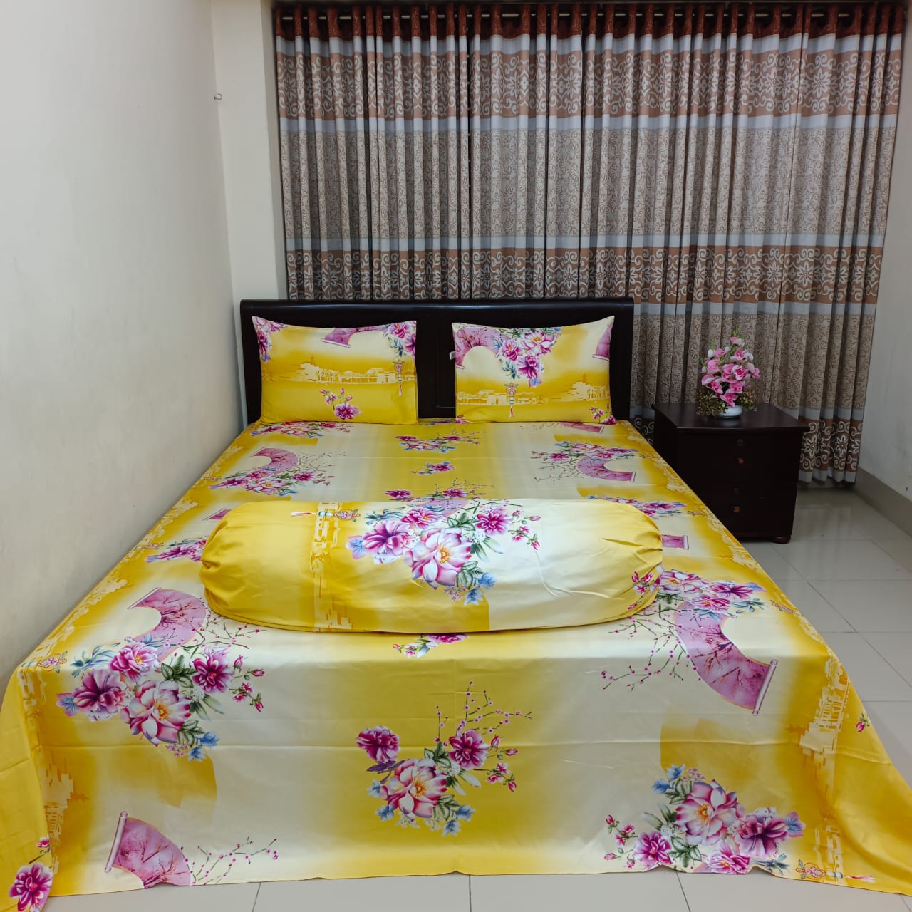 Picture of 30/30 Count Luxury Exclusive Bedsheet – King Size – 3 Pecs Set – Bright Yellow