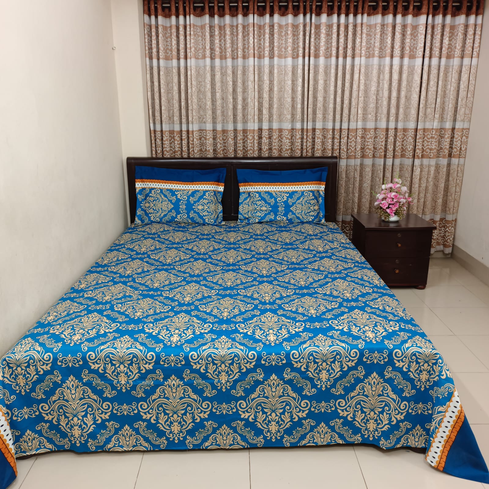 Picture of Luxury Twill Cotton Bedsheet – King Size – 3Pecs – Blue Gold
