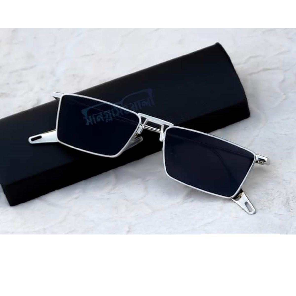 Picture of Sunglasses 2021 Fashion Small Box Metal Frame Rectangle Glasses The New Vintage Men And Women Luxury Designer Driving Eyeglasses