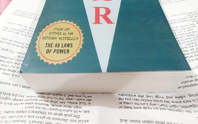 Picture of The 33 Strategies of War by Robert Greene - Premium - Paperback