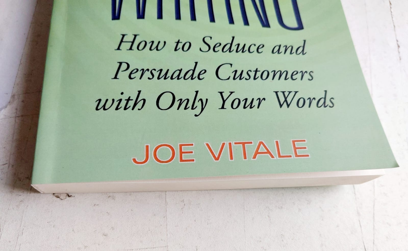 Picture of Hypnotic Writing: How to Seduce and Persuade Customers with Only Your Words by Joe Vitale