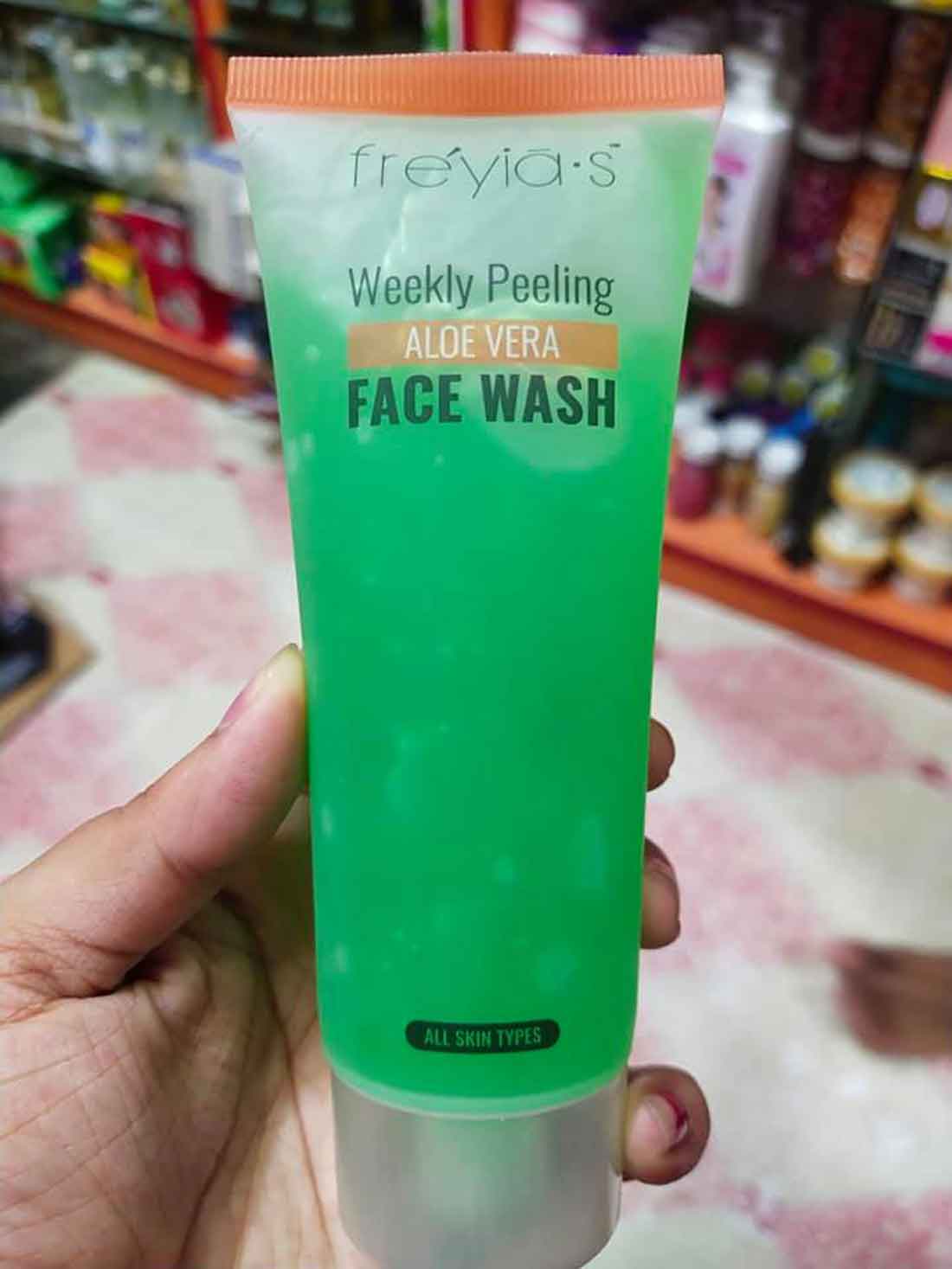 Picture of International Thailand product Skin care Weekly Peeling Aloe Vera face wash used for male/female - 100 ml