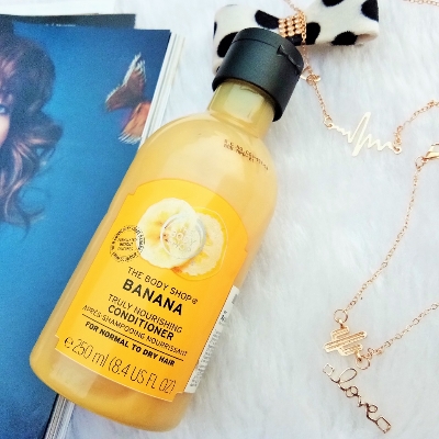 Picture of International UK product Hair care The body shop BANANA shampoo used for male/ female - 250 ml