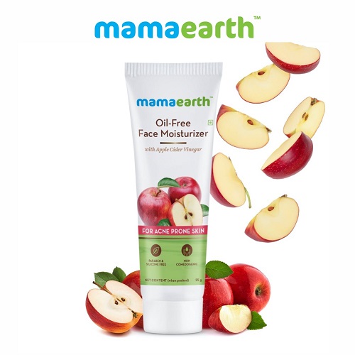 Picture of Indian product skin care  Mamaearth Oil free face wash used for male female - 100 ml