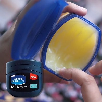 Picture of International South African Product Skin care Vaseline Blueseal Cooling used for male - 100 ml