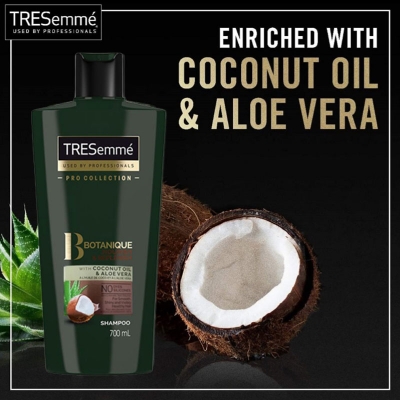 Picture of International USA product Hair care Tre semme  Botanique Nourish & Replenish Shampoo used for male/ female - 700 ml