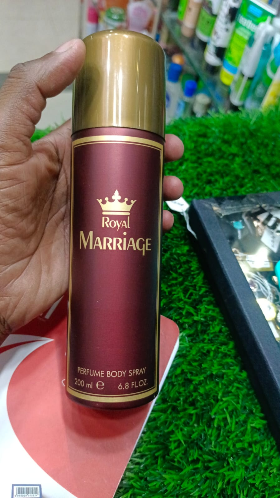Picture of International UAE product Body spray Royal Marriage used for male female - 200 ml
