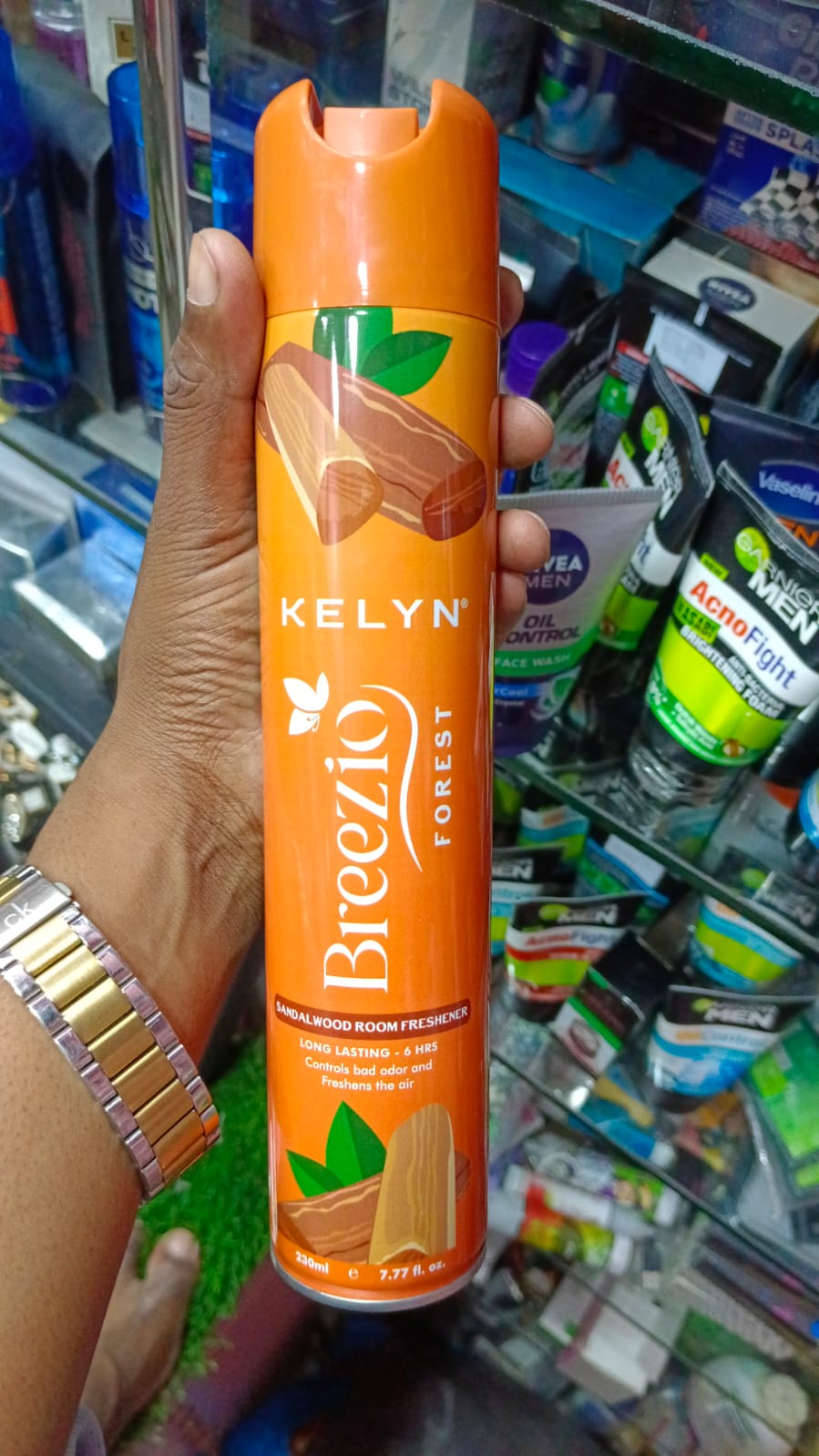 Picture of Indian product Kelyn Breezio forest sandalwood room air freshener - 230 ml