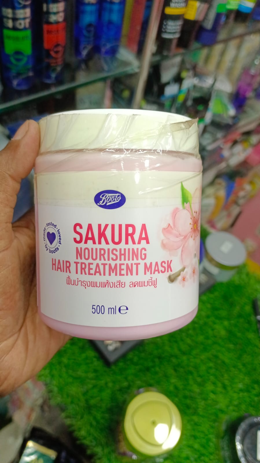 Picture of International Thailand product hair care Boots Sakura Nourishing hair treatment mask used for male female - 500 ml